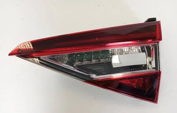 Skoda Superb B8 (3V) Tailgate rear/tail lights 3V9945308