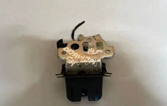 Skoda Octavia Mk3 (5E) Tailgate/trunk/boot lock/catch/latch 5E0827505
