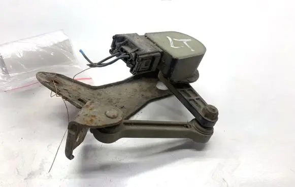 Audi A8 S8 D3 4E Headlight/headlamp level sensor 4E0616571D