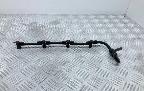 Audi A4 S4 B8 8K Fuel return line/hose 1928301101