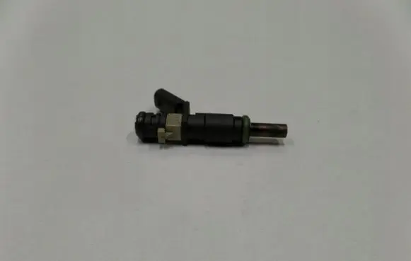 Mercedes-Benz CLK A209 C209 Fuel injector A2720780049