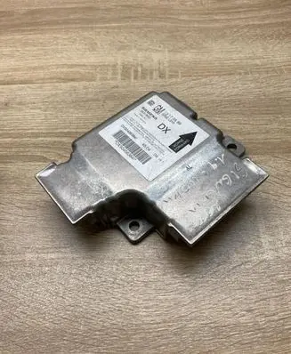 Opel Signum Airbag control unit/module 13170589