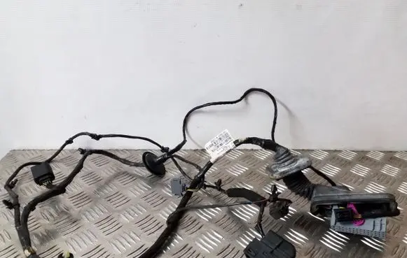 Opel Astra J Front door wiring loom 13372802