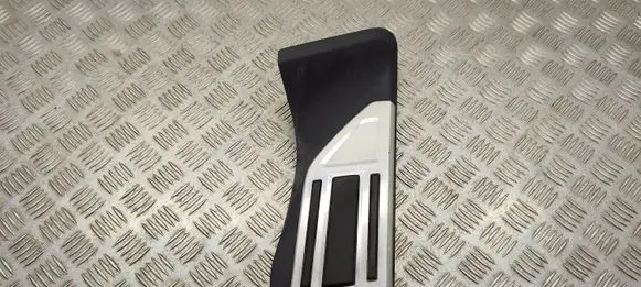 Peugeot 3008 II Foot rest pad/dead pedal 9811350880
