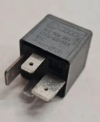 Volkswagen Caddy Other relay 1K0906381 PA66GF25 V23134B52X426