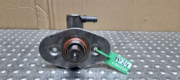 BMW X3 F25 Mechanical fuel pump 7584461 8604229