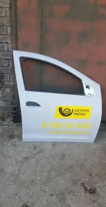 Dacia Sandero II Front door