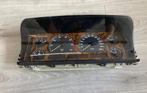 Jaguar XJ X300 Speedometer (instrument cluster) 52010175B