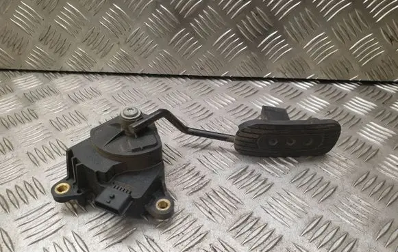Nissan Note (E11) Accelerator throttle pedal 18002AX700