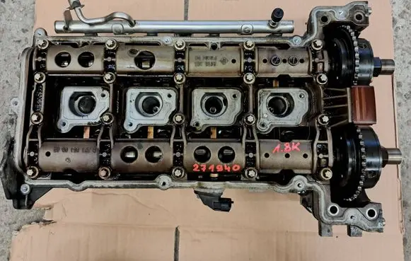 Mercedes-Benz CLK A209 C209 Engine head R2710161201 R2710510902