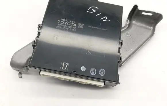 Toyota Yaris Keyless (KESSY) go control unit/module 899900D170