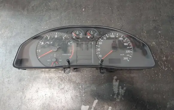 Audi A4 S4 B5 8D Speedometer (instrument cluster) 8D0919861C