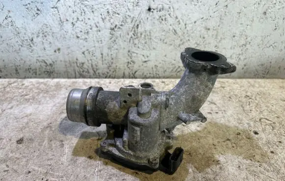 Renault Megane III EGR valve cooler 146120973 8200614985
