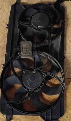 Ford Transit Radiator cooling fan shroud 