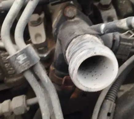 Volkswagen Golf III Engine coolant pipe/hose