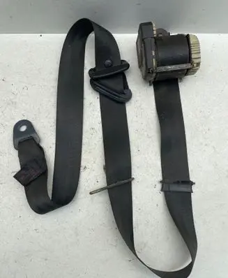 Citroen C3 Front seatbelt 041047