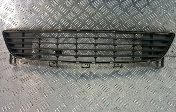Opel Meriva A Front bumper lower grill 13193495