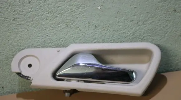 Mercedes-Benz C W203 Front door interior handle A3172010001