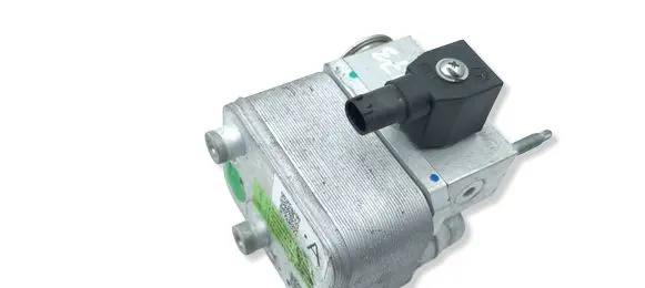 Citroen C4 III e-C4 Air conditioning (A/C) expansion valve 9831600480 2021112900373