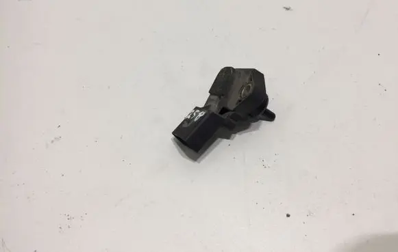 Volkswagen PASSAT B5 Air pressure sensor 038906051
