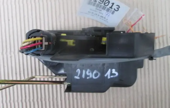 Hyundai Getz Front door lock