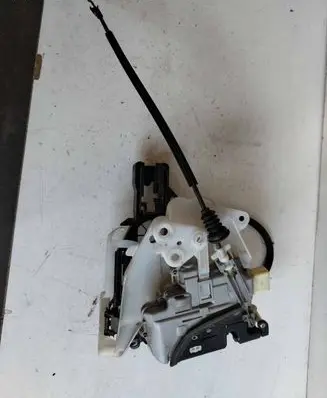 Audi A6 S6 C6 4F Front door lock CZ3C1837015A