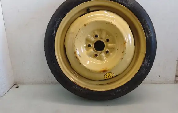 Toyota Prius (NHW20) R16 spare wheel 
