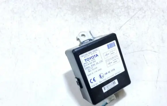 Toyota Corolla Verso AR10 Door control unit/module 897410f010 89741-0f010