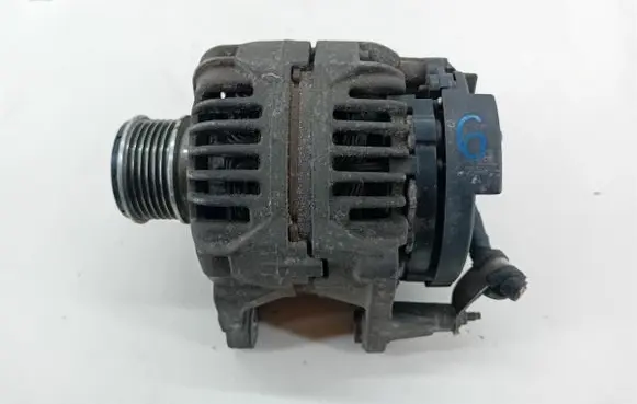 Skoda Octavia Mk2 (1Z) Generator/alternator 038903023L