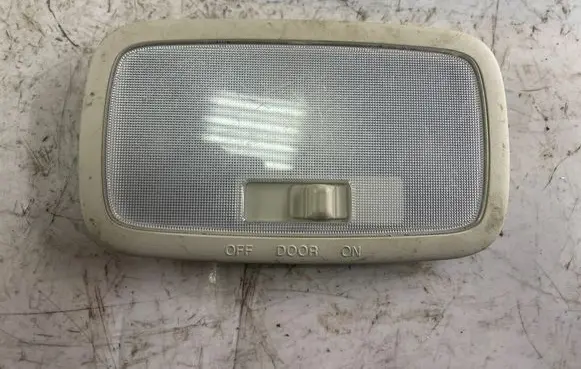 Hyundai i10 Front seat light