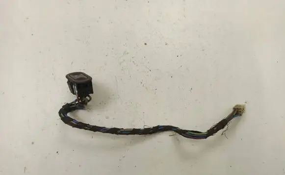 Opel Tigra A Electric window control switch 42E4