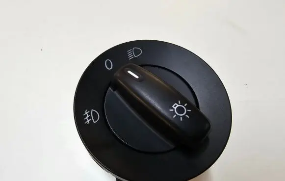 Volkswagen Tiguan Light switch 1K0941431AL