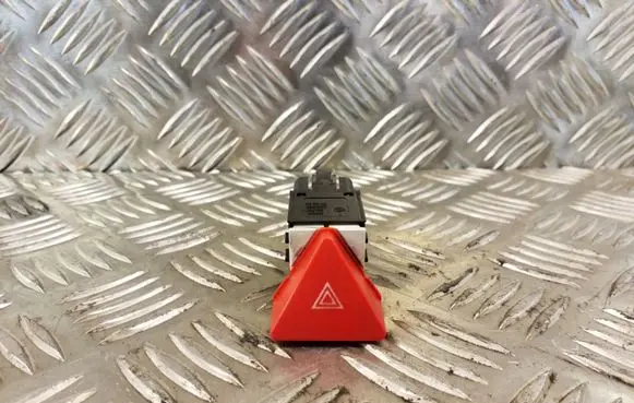Volkswagen Touran I Hazard light switch 110953509