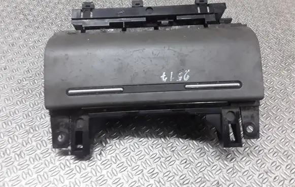 Audi A4 S4 B6 8E 8H Ashtray (front) 