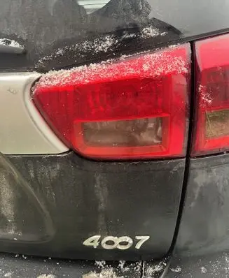 Peugeot 4007 Tailgate rear/tail lights