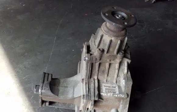 Hyundai Tucson JM Gearbox transfer box case JMVGT 060100492