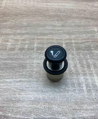 Toyota Avensis T250 Cigarette lighter 