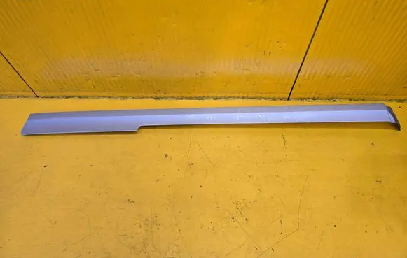 Mercedes-Benz Vito Viano W447 Side skirt rear trim A4476900570