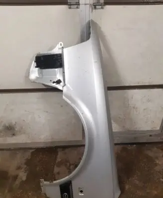 Audi V8 Fender