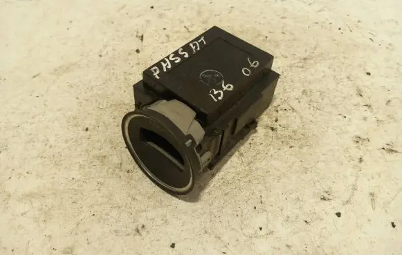 Volkswagen PASSAT B6 Ignition lock contact 3C0905843 33303301 0666007S