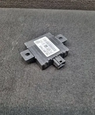 Audi A3 S3 8P Alarm control unit/module 1K0907719C
