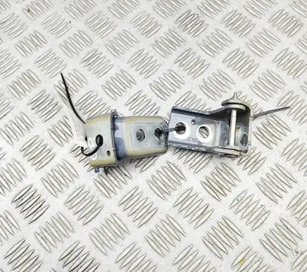 Peugeot 2008 II Rear door hinge set 1608322680 1608322080