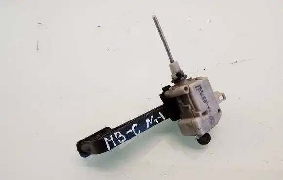 Fuel tank cap lock motor