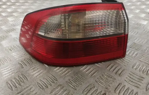 Renault Laguna II Rear/tail lights 8200002473