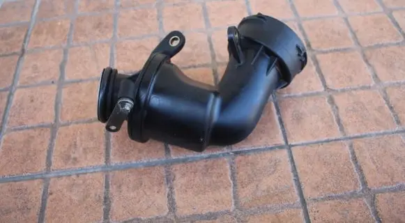 Mercedes-Benz E W210 Air intake hose/pipe A6130980207