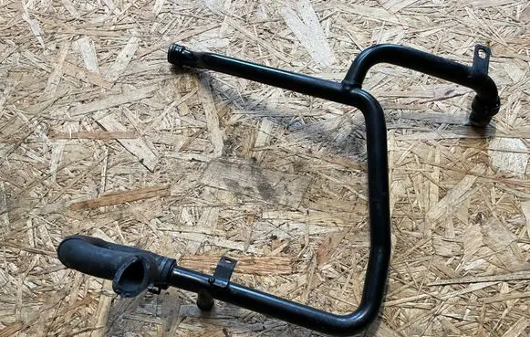 Audi A6 S6 C5 4B Engine coolant pipe/hose
