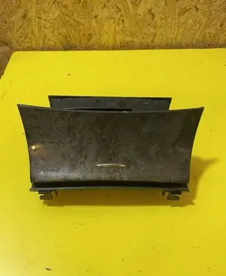 Ashtray (front)