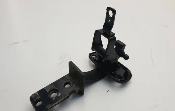 Volvo XC70 Tailgate/trunk/boot hinge 31218425