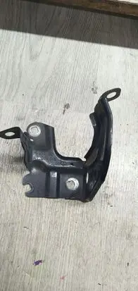 Renault Laguna III Fender mounting bracket 410018D
