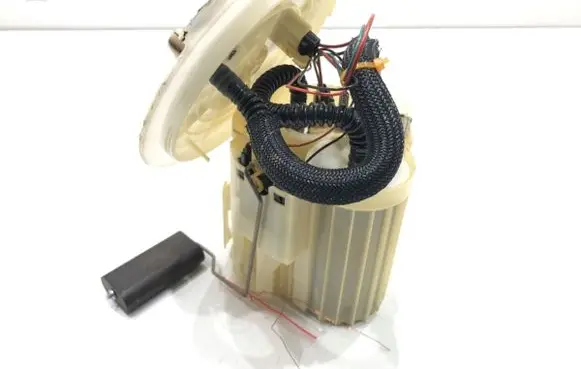 Opel Zafira B In-tank fuel pump 